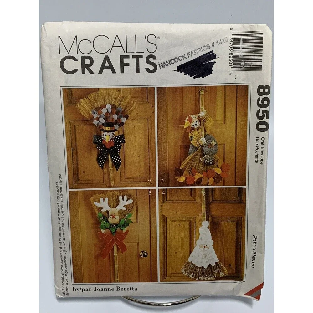 Halloween Christmas Broom Wreaths Santa Scarecrow Turkey Pattern 8950